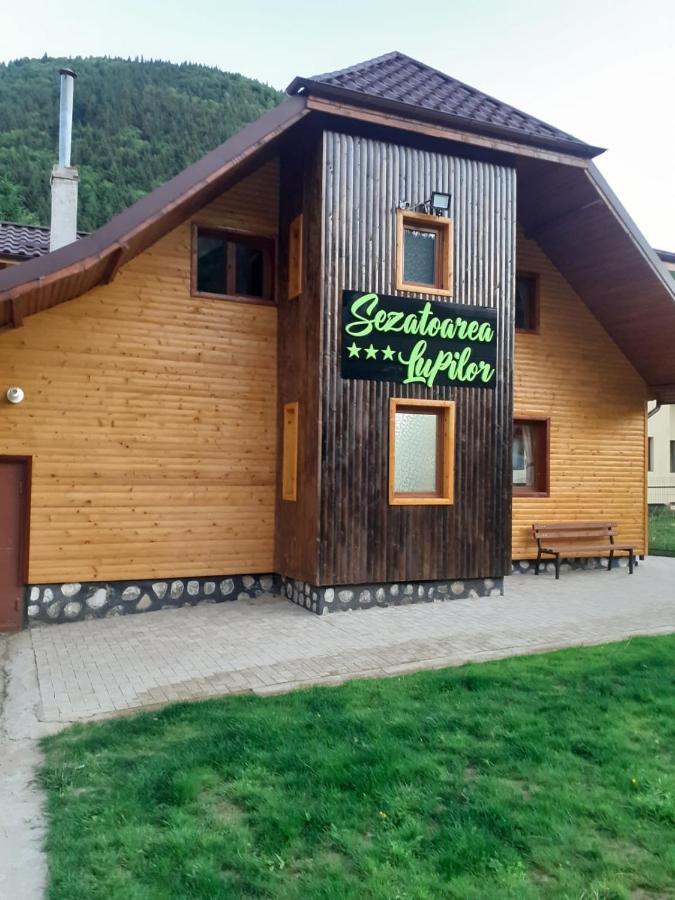 Sezatoarea Lupilor Villa Lepsa Luaran gambar